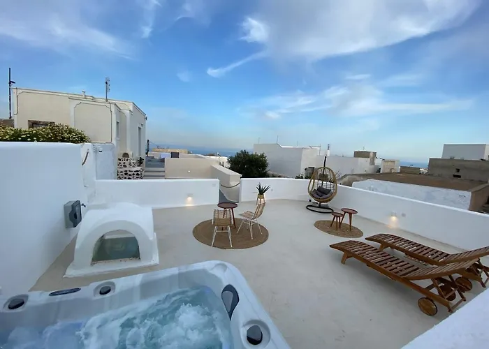 Amaryllis Santorini Apartment