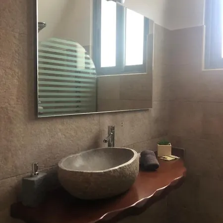 아파트 Amaryllis Santorini