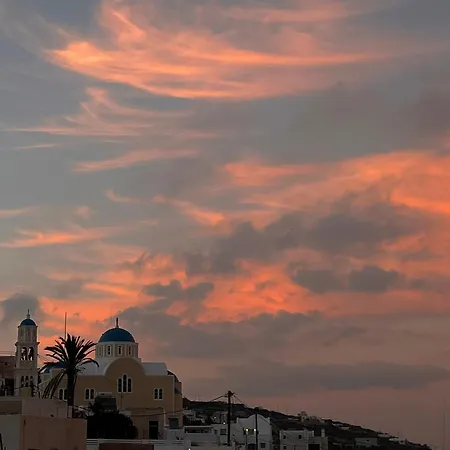 Amaryllis Santorini Apartman Fíra