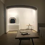 Апартаменты Amaryllis Santorini