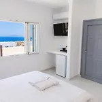 Amaryllis Santorini Apartment *