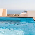 Amaryllis Santorini Apartment *
