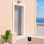 Amaryllis Santorini Apartment *