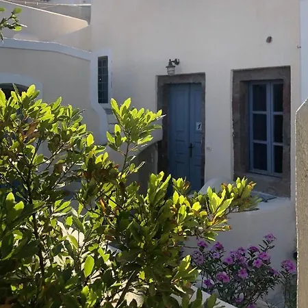 Amaryllis Santorini Fira (Santorini)