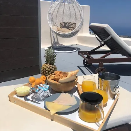 Amaryllis Santorini * Fira (Santorini)