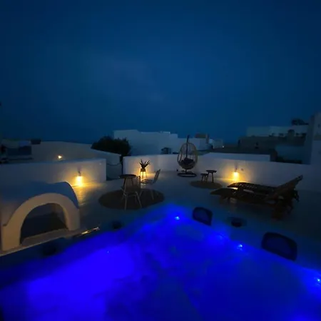 Amaryllis Santorini סנטוריני