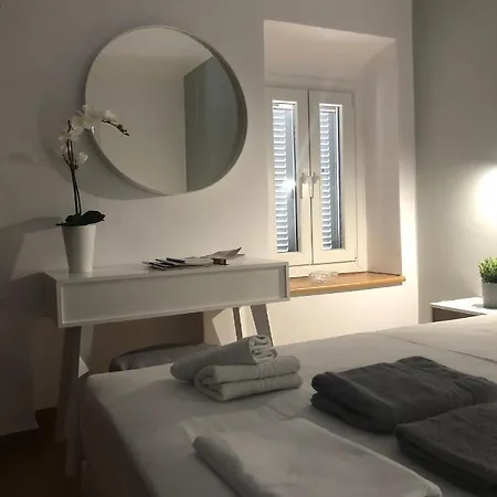 Amaryllis Santorini Apartmán