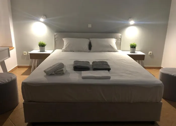 Amaryllis Santorini Апартаменты Тира