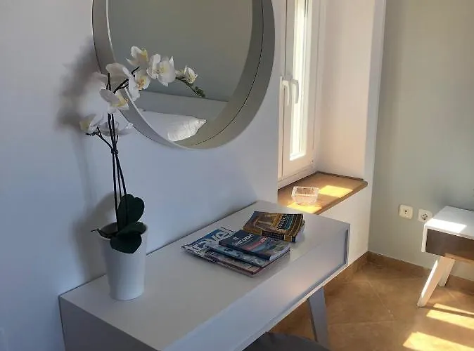 Апартаменты Amaryllis Santorini *