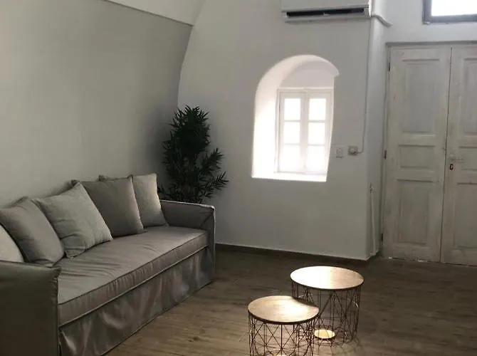 Amaryllis Santorini Апартаменты *