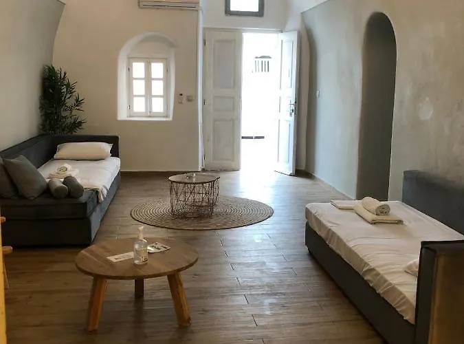 Апартаменты Amaryllis Santorini *